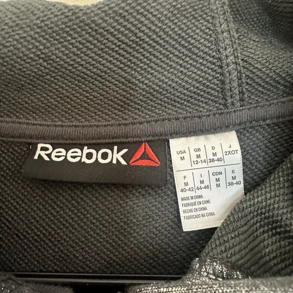 Reebok Hoodie Women’s Size Medium Metallic Silver Cropped - Picture 6 of 9